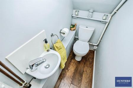 3 bedroom House for sale in Heathy Lane Halifax, HX2 9UN