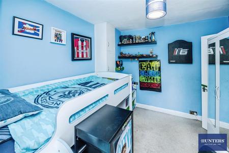 3 bedroom House for sale in Heathy Lane Halifax, HX2 9UN