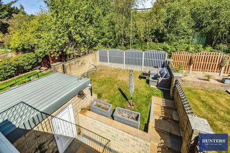 3 bedroom House for sale in Heathy Lane Halifax, HX2 9UN