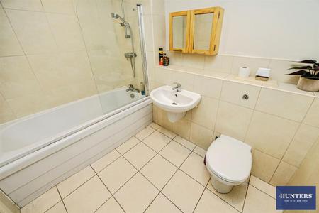 3 bedroom House for sale in North Park, King Cross Street, Halifax, HX1 2HH