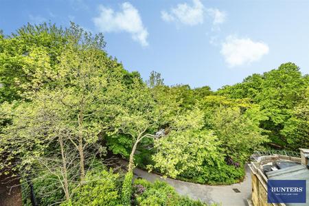 3 bedroom House for sale in North Park, King Cross Street, Halifax, HX1 2HH