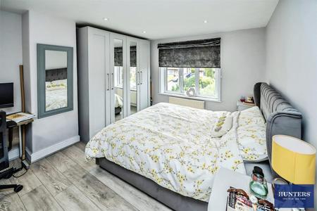 3 bedroom House for sale in Newlands View Halifax, HX3 7HT