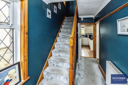 3 bedroom House for sale in Newlands View Halifax, HX3 7HT