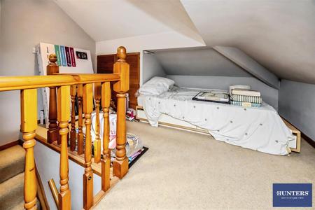 3 bedroom House for sale in Newlands View Halifax, HX3 7HT