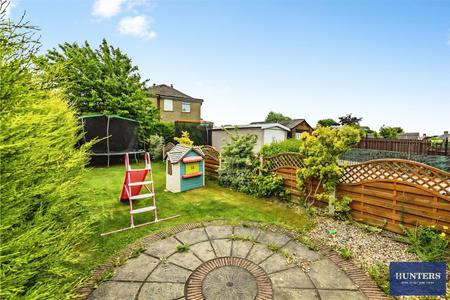 3 bedroom House for sale in Newlands View Halifax, HX3 7HT