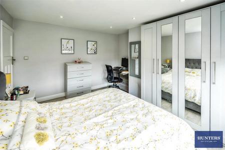 3 bedroom House for sale in Newlands View Halifax, HX3 7HT