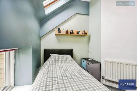 2 bedroom Apartment for sale in McCrea Apartments, Emily Way, Halifax, HX1 2NS
