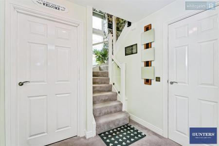 2 bedroom Apartment for sale in McCrea Apartments, Emily Way, Halifax, HX1 2NS
