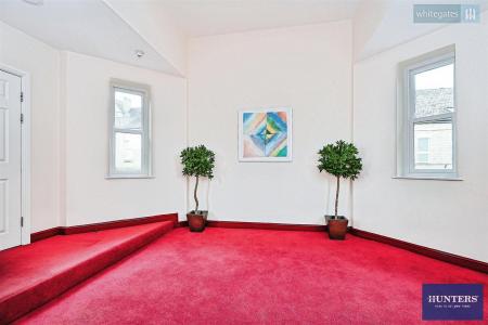 2 bedroom Apartment for sale in McCrea Apartments, Emily Way, Halifax, HX1 2NS