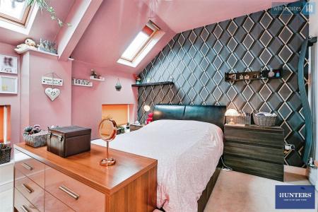 2 bedroom Apartment for sale in McCrea Apartments, Emily Way, Halifax, HX1 2NS