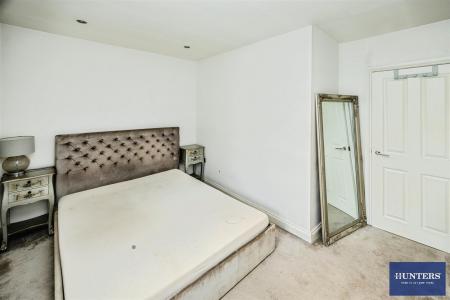 2 bedroom Terraced House for sale in Delf Hill Brighouse, HD6 3NL
