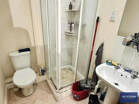 2 bedroom Apartment for sale in Calder Edge, Trooper Lane Halifax, HX3 9LS