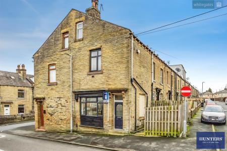 2 bedroom End of terrace house for sale in Wheatley Lane, Lee Mount, Halifax