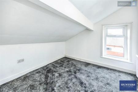 2 bedroom End of terrace house for sale in Wheatley Lane, Lee Mount, Halifax