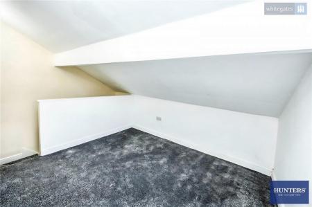2 bedroom End of terrace house for sale in Wheatley Lane, Lee Mount, Halifax