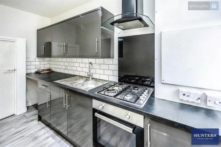 2 bedroom End of terrace house for sale in Wheatley Lane, Lee Mount, Halifax