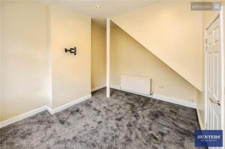 2 bedroom End of terrace house for sale in Wheatley Lane, Lee Mount, Halifax