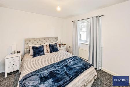 2 bedroom House for sale in Worsted Close Halifax, HX1 4RS