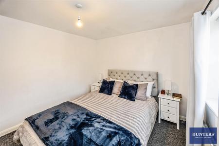 2 bedroom House for sale in Worsted Close Halifax, HX1 4RS
