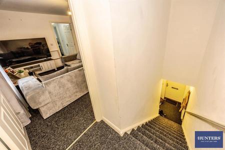 2 bedroom House for sale in Worsted Close Halifax, HX1 4RS