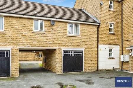 2 bedroom House for sale in Worsted Close Halifax, HX1 4RS