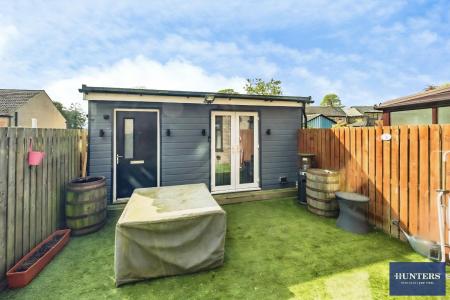 3 bedroom Terraced House for sale in Brickfield Lane Halifax, HX2 9AU