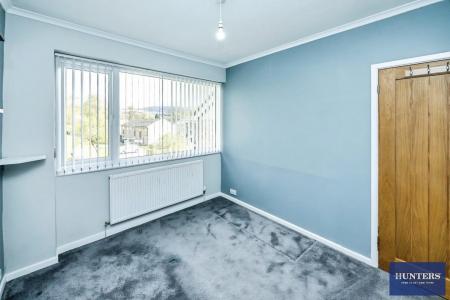 3 bedroom Terraced House for sale in Brickfield Lane Halifax, HX2 9AU
