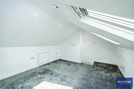 3 bedroom Terraced House for sale in Brickfield Lane Halifax, HX2 9AU