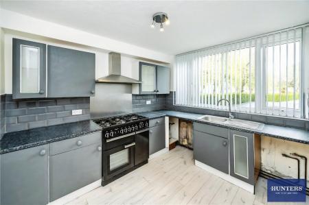 3 bedroom Terraced House for sale in Brickfield Lane Halifax, HX2 9AU