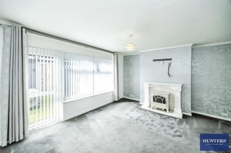 3 bedroom Terraced House for sale in Brickfield Lane Halifax, HX2 9AU
