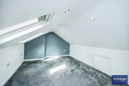 3 bedroom Terraced House for sale in Brickfield Lane Halifax, HX2 9AU