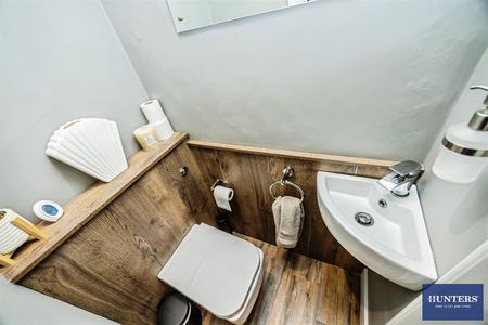 2 bedroom House for sale in Oliver Meadows Elland, HX5 9HA