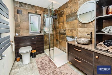 2 bedroom House for sale in Oliver Meadows Elland, HX5 9HA