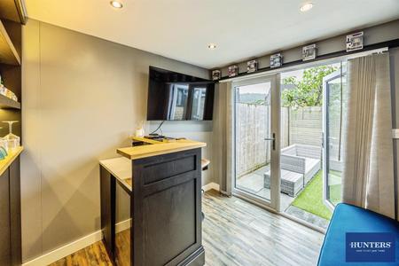 2 bedroom House for sale in Oliver Meadows Elland, HX5 9HA
