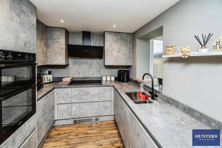 2 bedroom House for sale in Oliver Meadows Elland, HX5 9HA