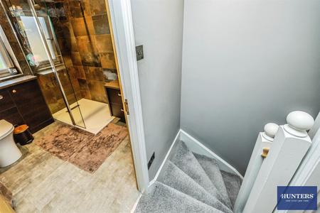 2 bedroom House for sale in Oliver Meadows Elland, HX5 9HA