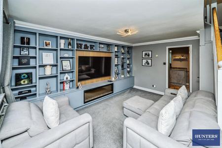 2 bedroom House for sale in Oliver Meadows Elland, HX5 9HA