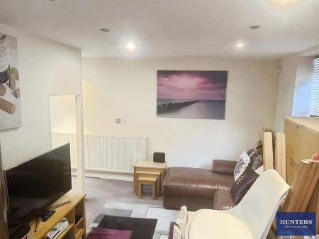 1 bedroom Apartment for sale in Beaconsfield House, Off Bennett Lane, Halifax