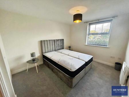 2 bedroom Apartment to let in Queensway, Halifax HX1
