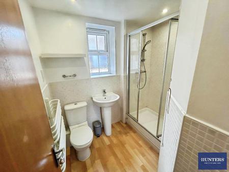 2 bedroom Apartment to let in Queensway, Halifax HX1