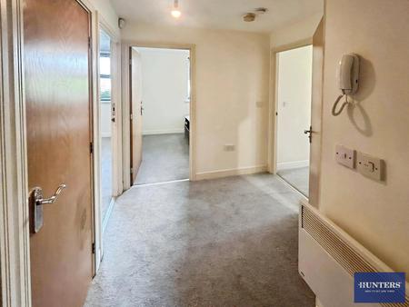 2 bedroom Apartment to let in Queensway, Halifax HX1