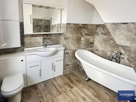 3 bedroom Terraced House to let in Lee Mount Road, Halifax, HX3