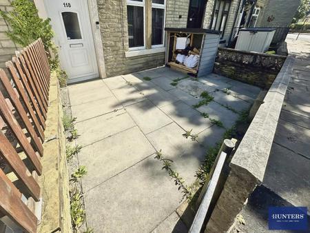 3 bedroom Terraced House to let in Lee Mount Road, Halifax, HX3