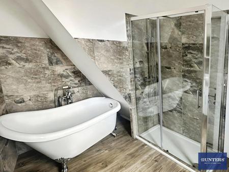 3 bedroom Terraced House to let in Lee Mount Road, Halifax, HX3
