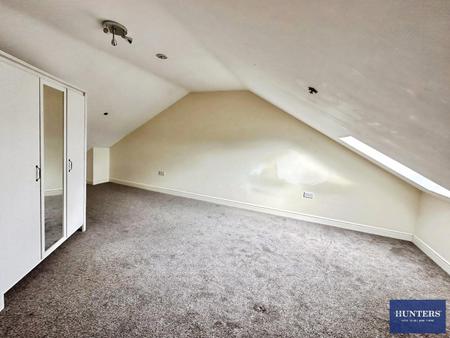 3 bedroom Terraced House to let in Carrholme Court, Halifax, HX1
