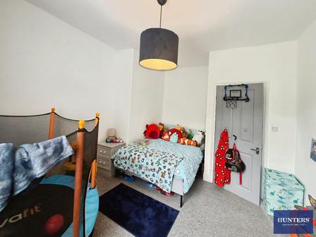 3 bedroom Terraced House to let in Rose Place, Luddendenfoot, Halifax, HX2