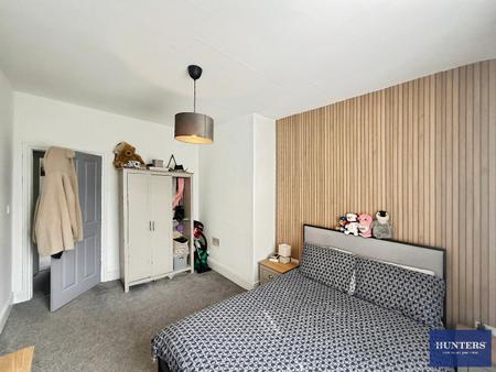 3 bedroom Terraced House to let in Rose Place, Luddendenfoot, Halifax, HX2