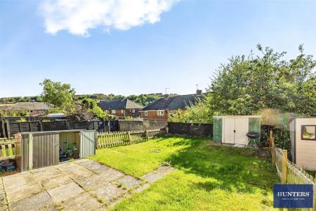 3 bedroom Terraced House for sale in Woodbrook Place Mixenden, Halifax, HX2 8QA