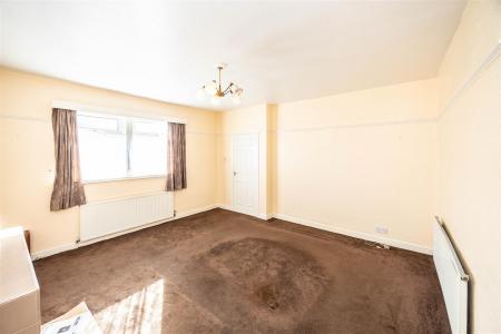 3 bedroom House for sale in Beechwood Drive, Halifax, HX2 9AS