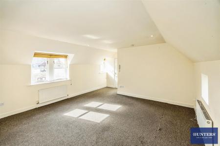 2 bedroom Flat for sale in Olivia Court, Chester Road Boothtown, Halifax, HX3 6LN